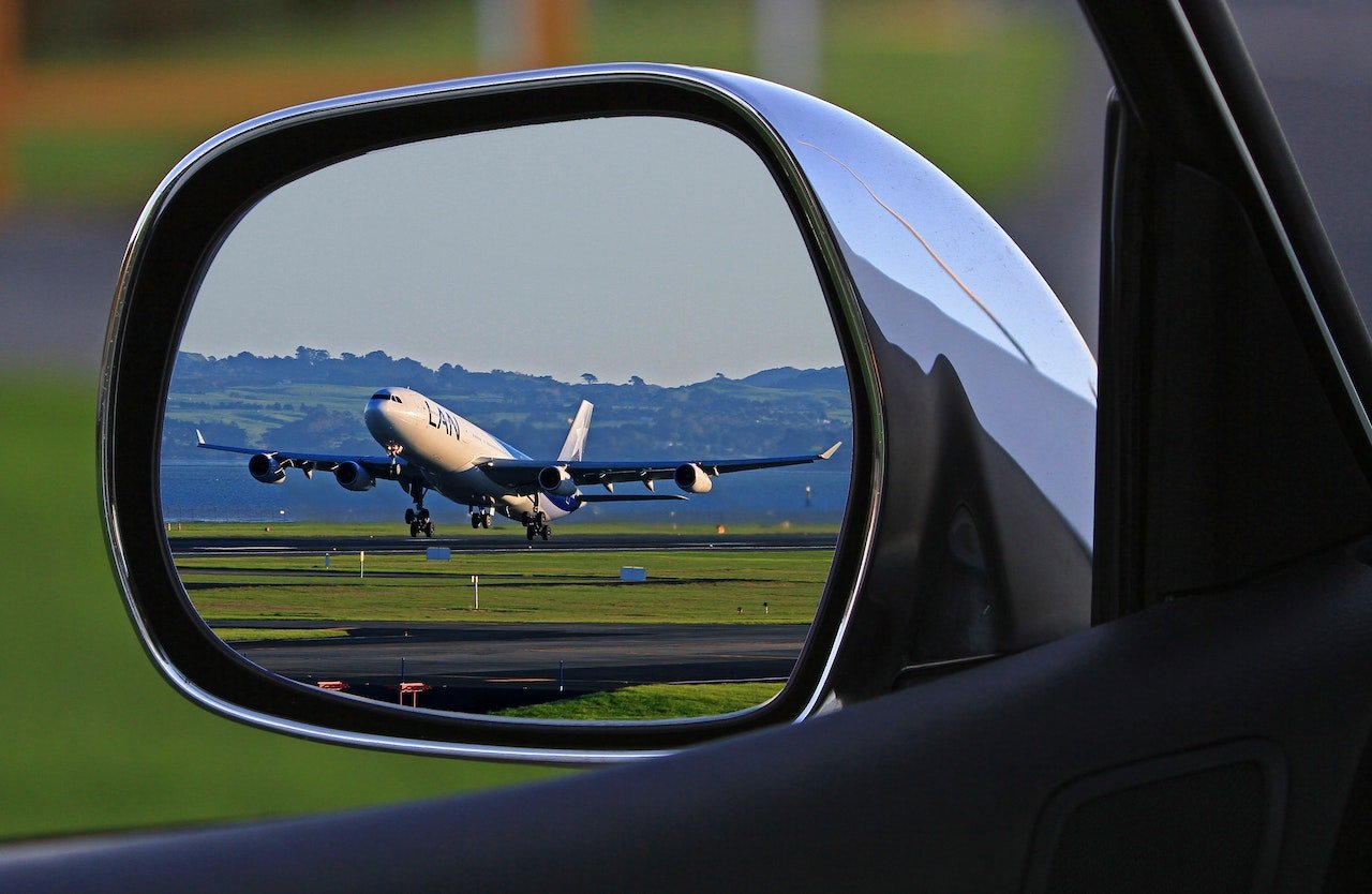 Airport Car Rentals: Pros and Cons