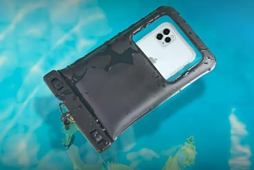 Waterproof Floating Phone Pouch