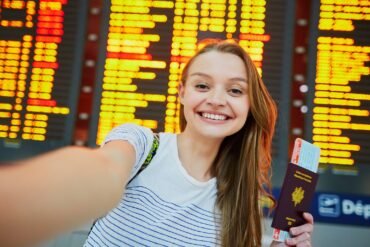 AirHelp vs. Compensair: Your Guide to Getting Paid